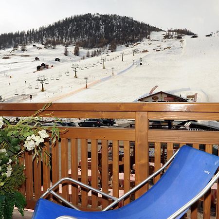 Hotel Helvetia リヴィーニョ エクステリア 写真