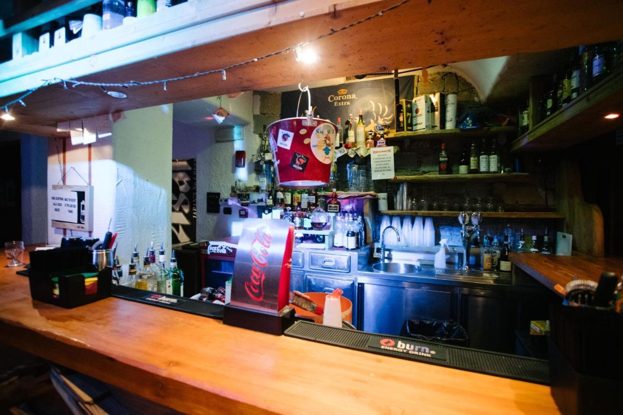 Hotel Helvetia リヴィーニョ エクステリア 写真