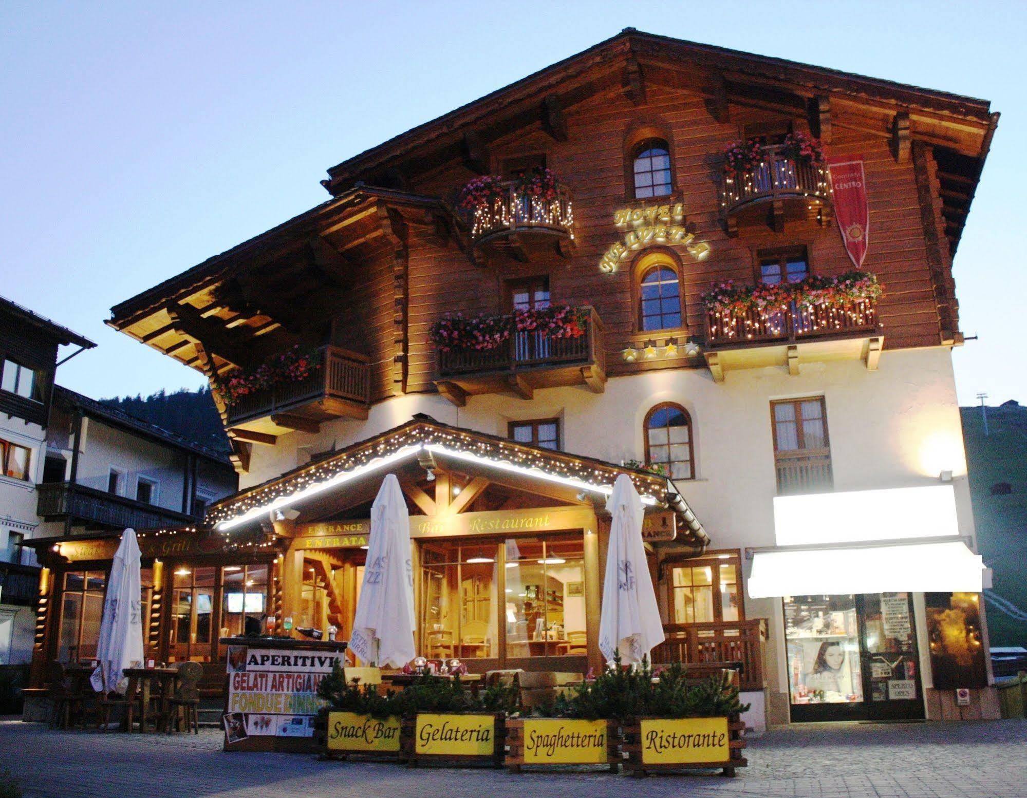 Hotel Helvetia リヴィーニョ エクステリア 写真